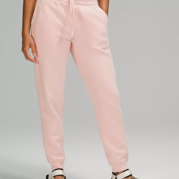 lululemon athletica Pants - Lululemon Scuba High-Rise Jogger pink mist size 10 NWT!